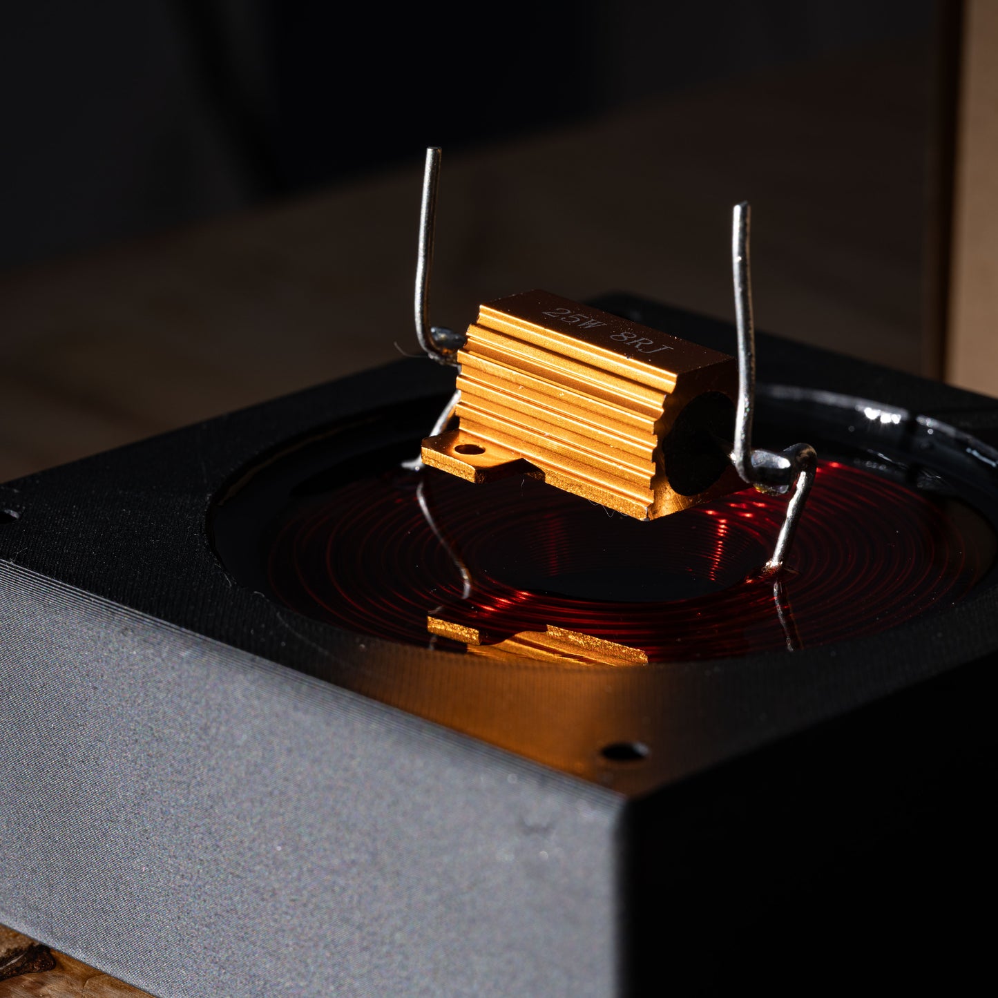 Speaker Generator - The Complete Electronics Kit (2)